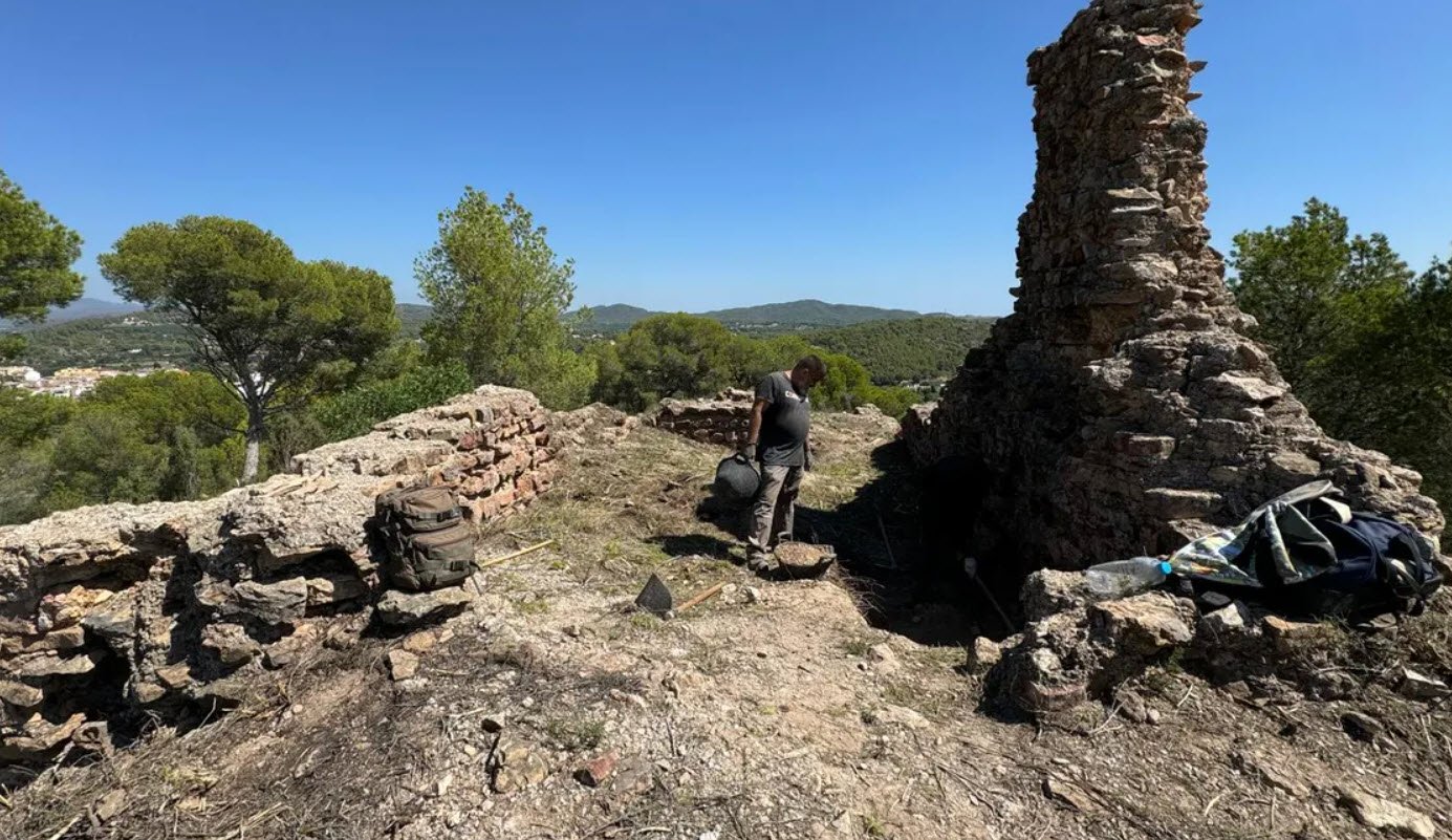 Castell del Piló, Spain